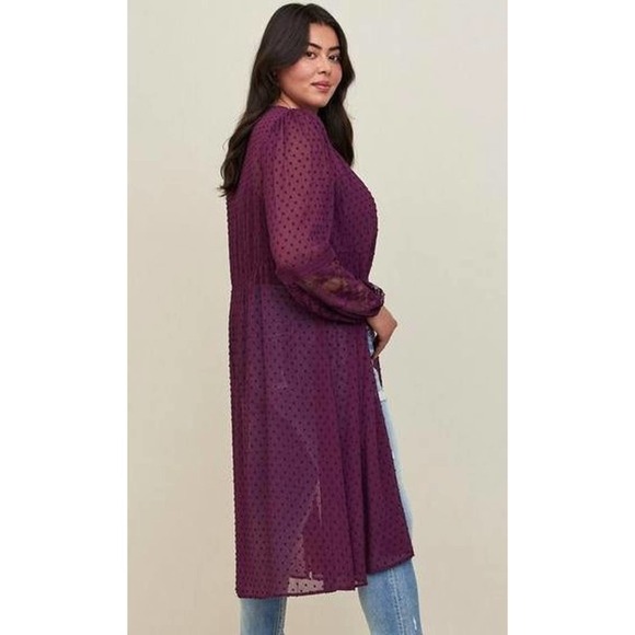Torrid 1 (1X 14/16) Purple Clip Dot‎ Button Front Long Semi Sheer Kimono Blouse - Picture 2 of 3